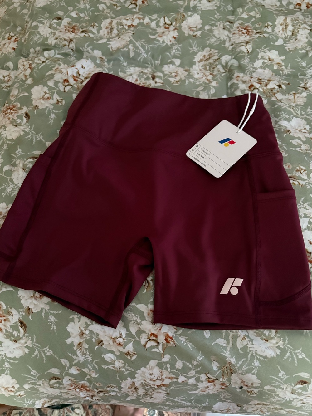 NWT Forme Merlot Boost Short 5” Women’s M